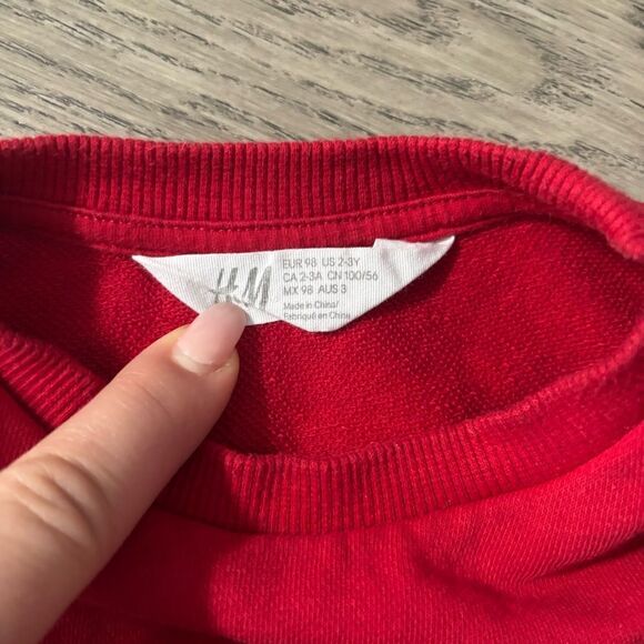 Valentines sweater H&M size 2-3 toddlers - Picture 3 of 4